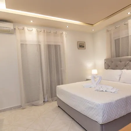 Rhodes Views * Rhodes City