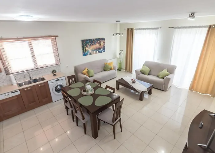 Rhodes Views עיר רודוס