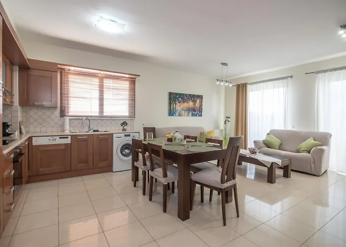 Rhodes Views * עיר רודוס