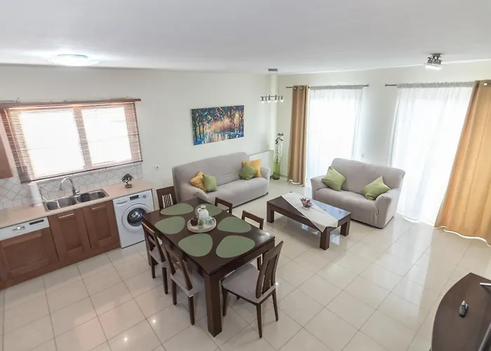 Rhodes Views * Rhodes City